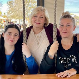 Meet your Posher, Suzy